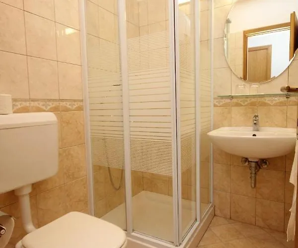 Πανσιόν Double 8144b 3*
