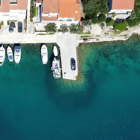 Double 8144b 3* Zaglav